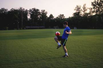 鲁尼表示约克雷斯是2025/26赛季英超的最佳引援（配图示意）